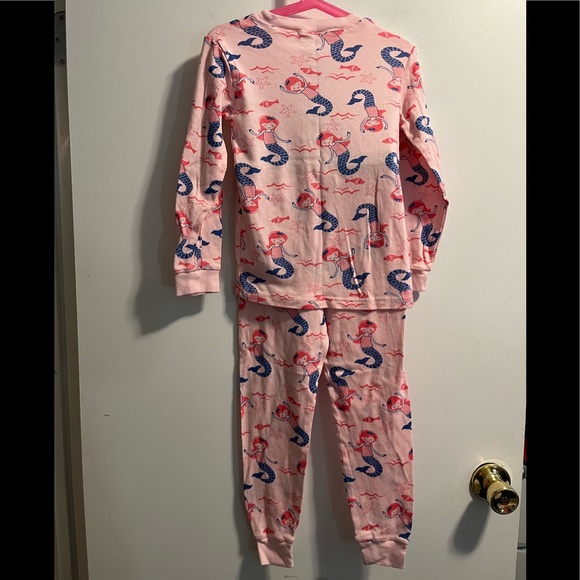 Girls long sleeve two piece mermaid PJs - Picture 2 of 3